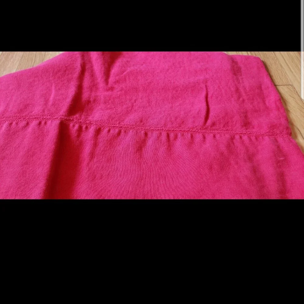 Williams Sonoma Christmas Red Tablecloth 8x5